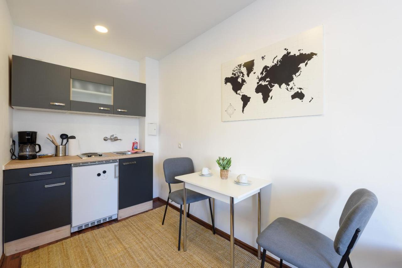 Lights - Hernals Appartement